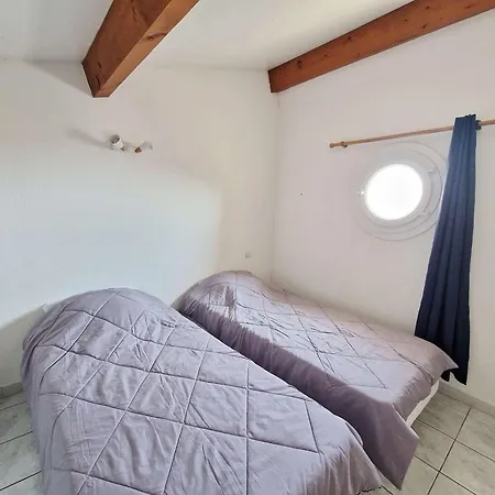 Bord De Avec Terrasse, Parking, Animaux Acceptes - Fr-1-387-215 شقة